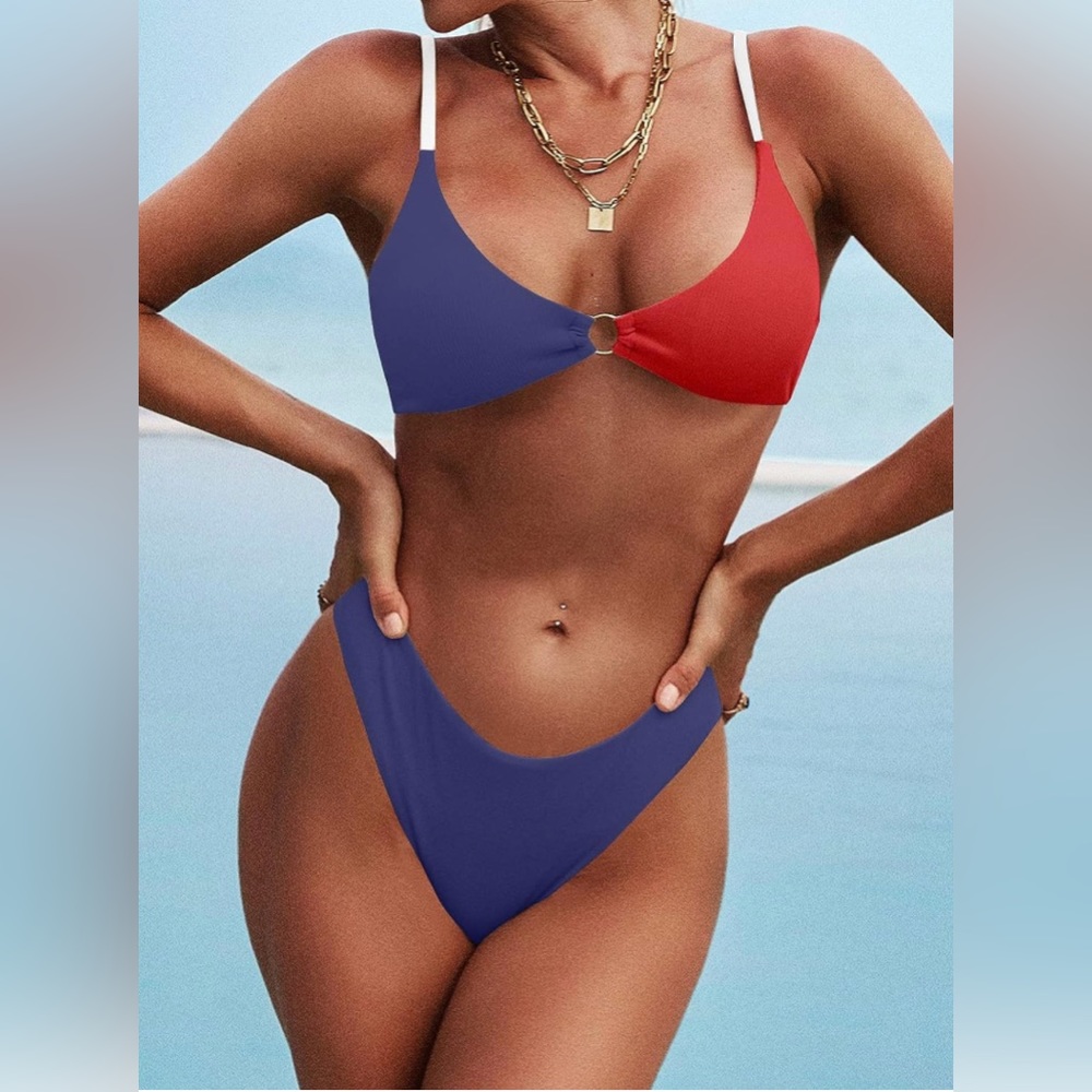 Color-Block Bikini Set - Picture 2 of 7